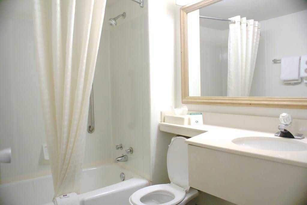 Comfort Inn & Suites Pittsburgh Gibsonia 外观 照片
